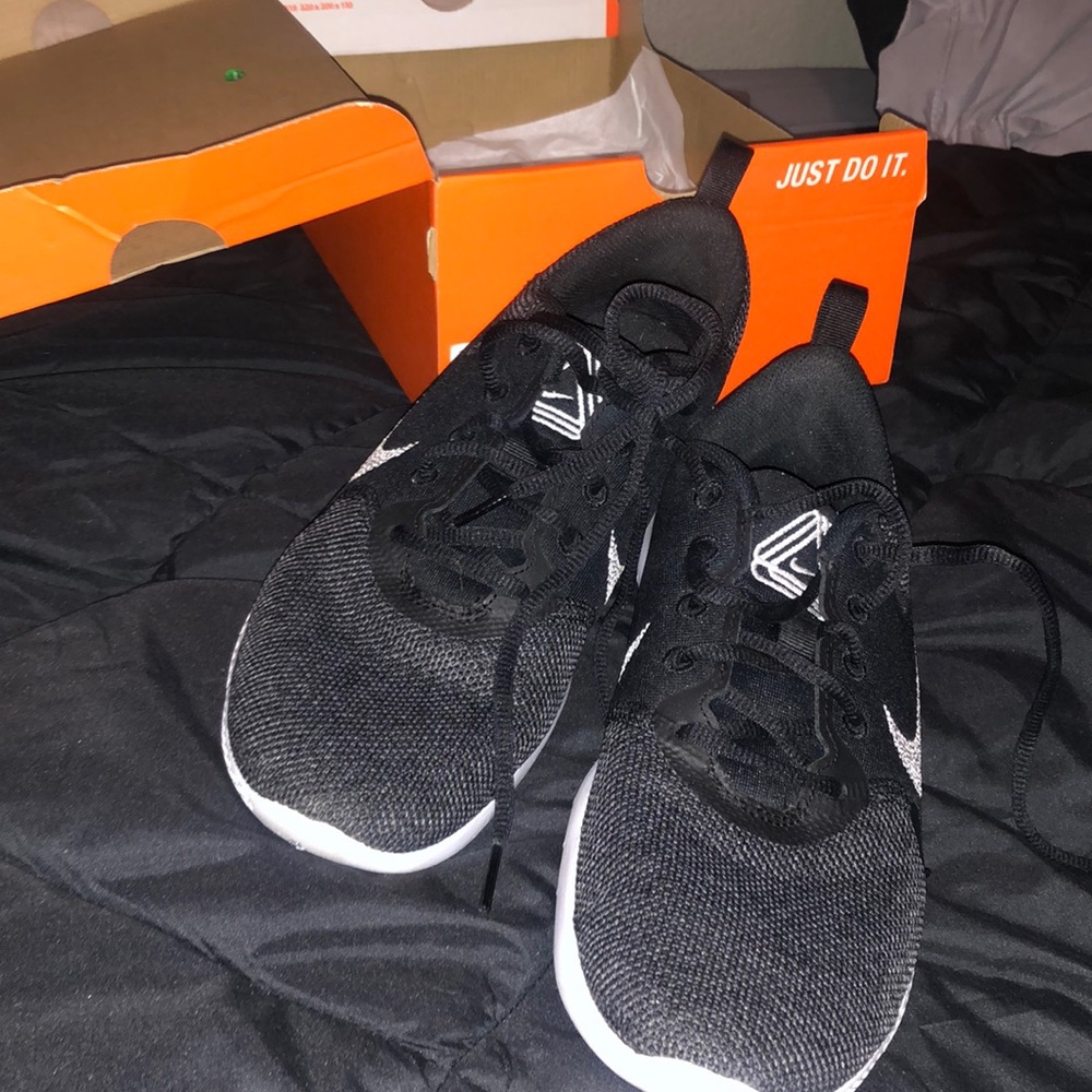 Nike flex running shoes